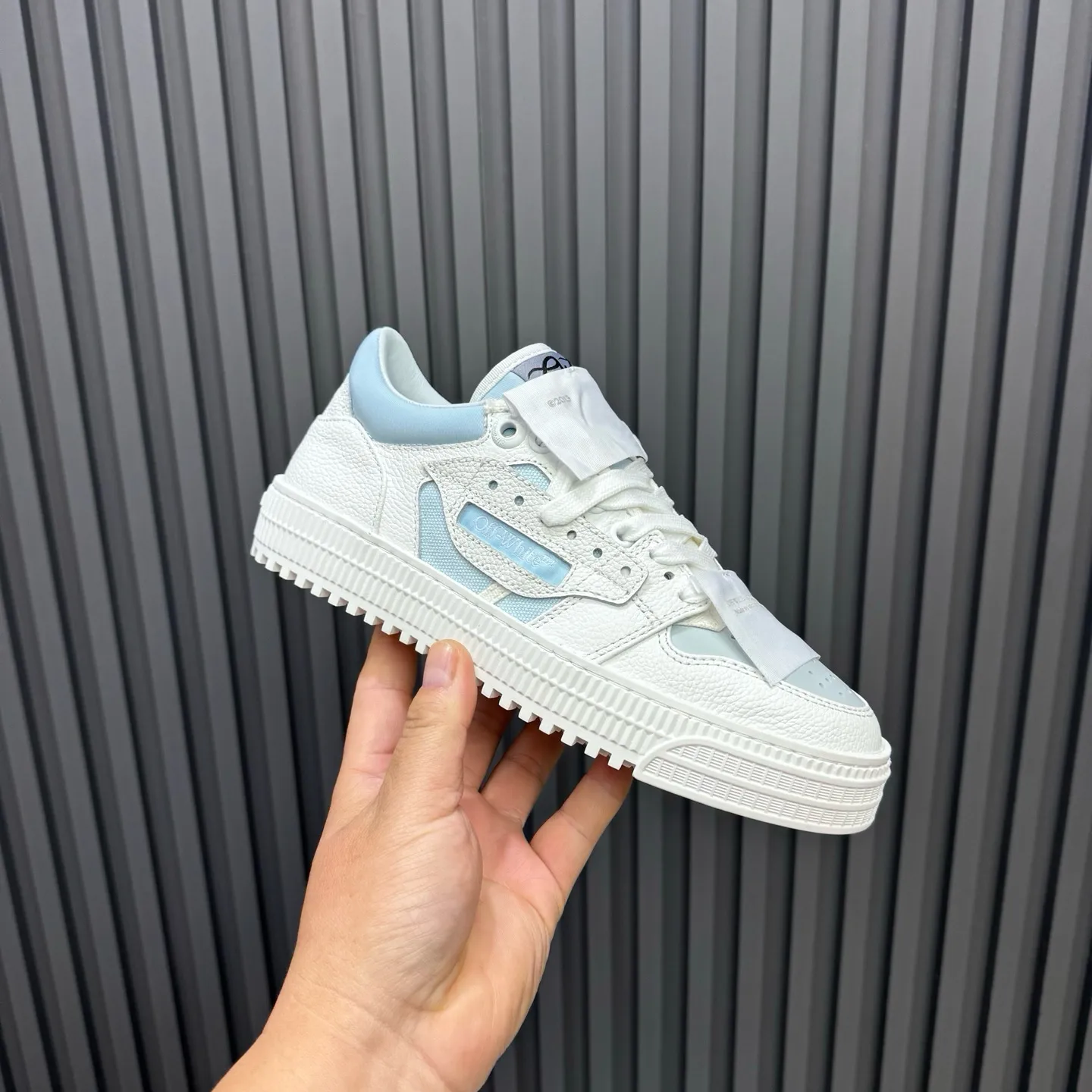 P760 OFF WHITE⚡️Couple model⚡️35-40 women’s model 39-46 men’s model